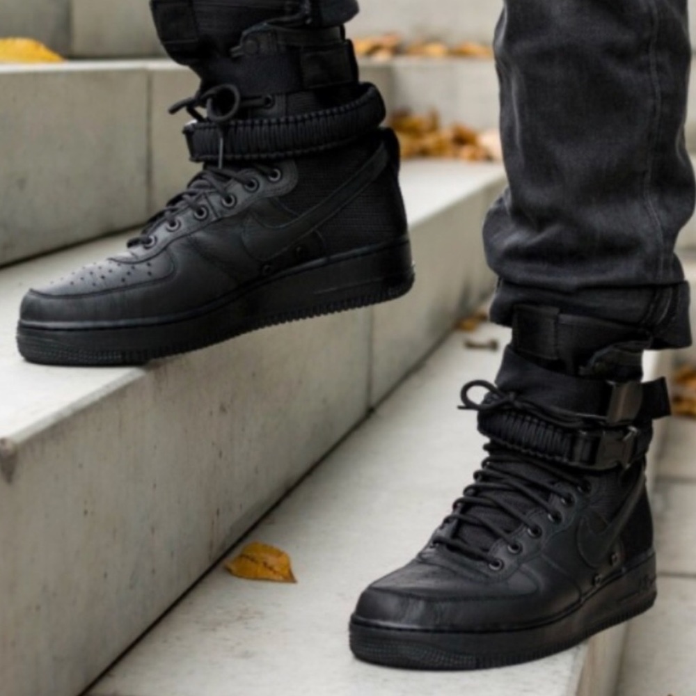 NWT Nike SF Air Force 1 Triple Black - Picture 2 of 8